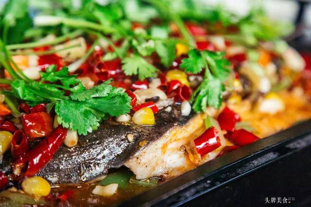 这家烤鱼店,一年卖出1000000 条鱼,80%以上的泉州人都吃过!