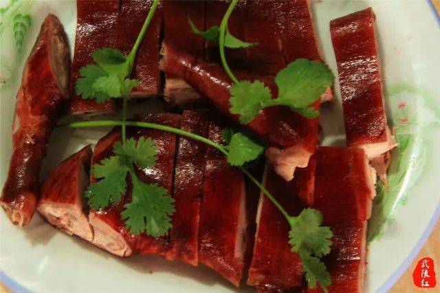 纯正大田滋味,武陵红烤兔原来是这样做出来的!