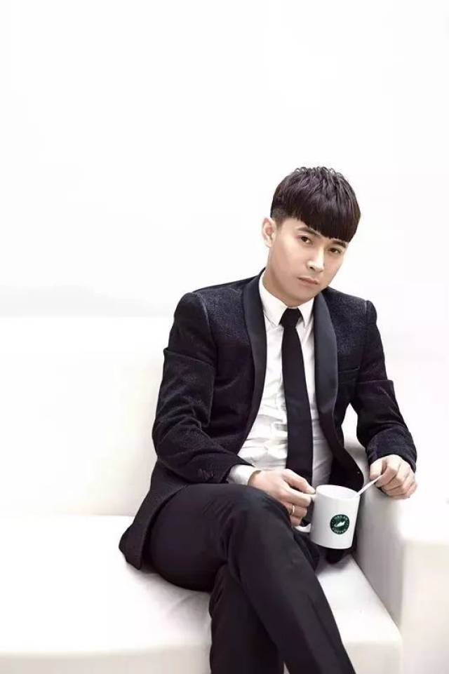 霸道总裁蓝百万,26号光临和平大戏院,与您不见不散