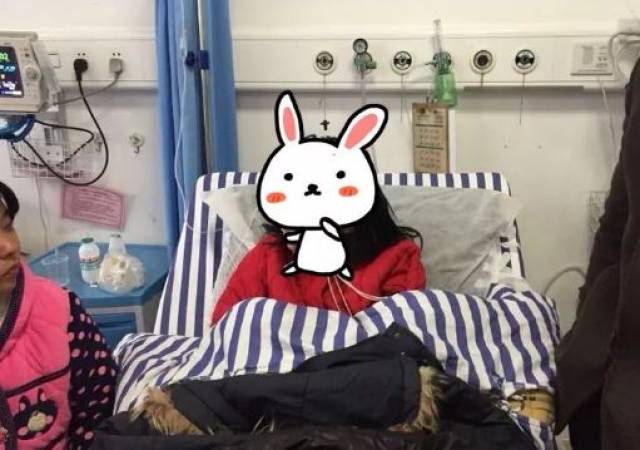 丽水14岁女孩在家洗澡,却奄奄一息被抬出门.