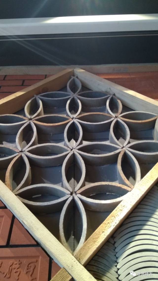 触目惊心:砖与瓦的艺术