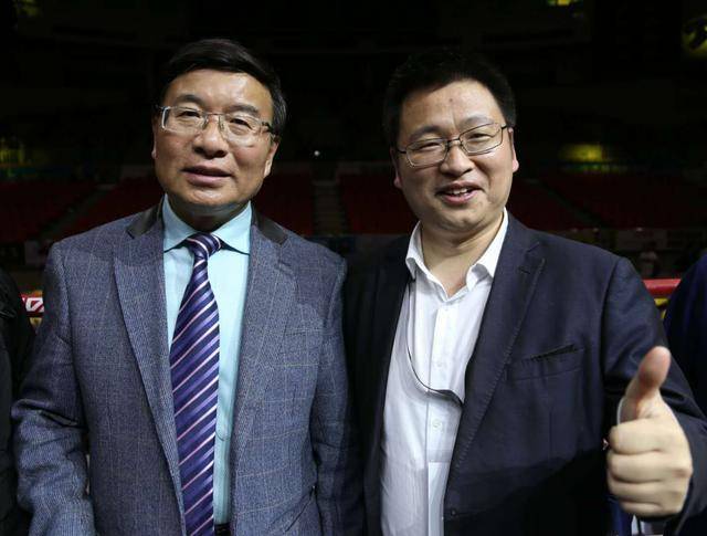 三只兔创始人韩军博士和央视著名主持人韩乔生合影