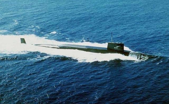 大洋探索的先驱 海军史上第一艘沉没的核潜艇长尾鲨号