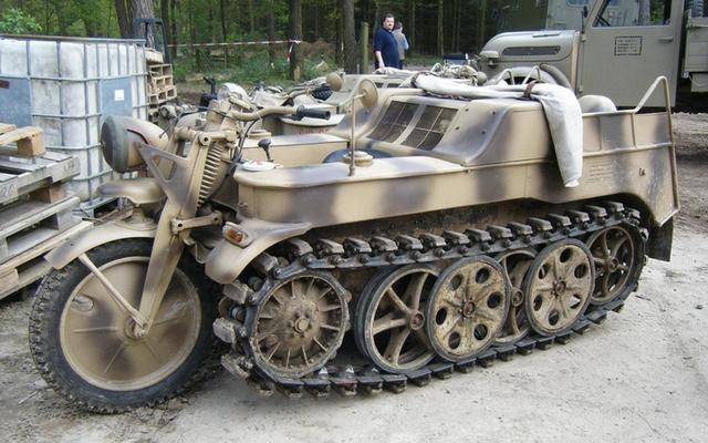 全球最可爱的军用履带式摩托车,本打算装备空降兵却犯致命错误