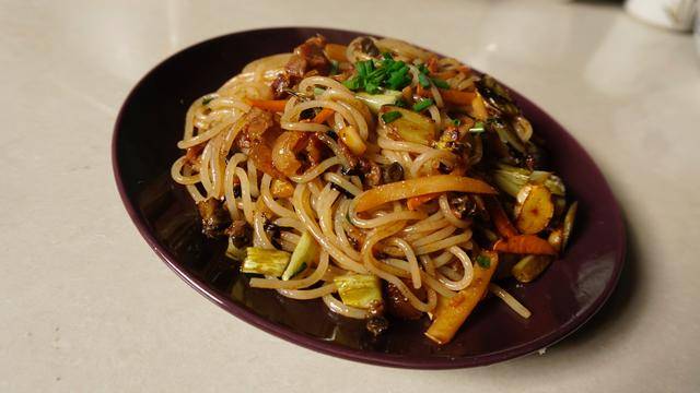 广西贵港平南特色美食,炒湿粉,喜欢这种味道,谁也无法阻拦