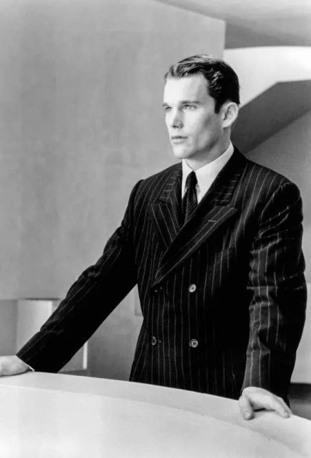 曾经迷倒万千少女,如今杀遍百万精兵,这部动作爽片中的伊桑·霍克谁能