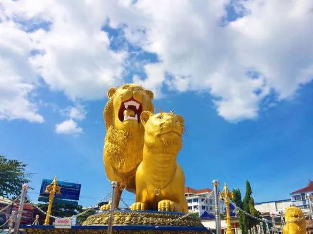 【双狮广场】西哈努克港的地标性建筑.