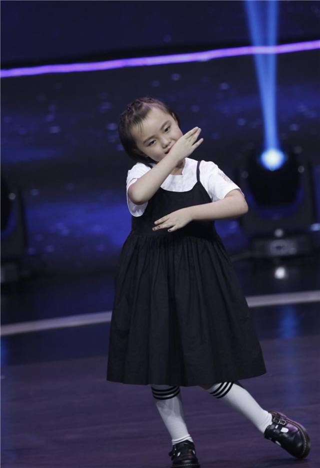 2018《超强宝贝》形象代言人——刘怡彤