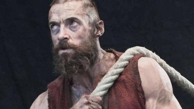 在悲惨的世界里,真正能刺痛冉阿让的心灵是那位柔弱的老人