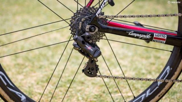 车手战车:亚当·汉森的ridley helium slx