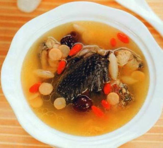 滋阴补虚第一汤:阿胶乌鸡汤