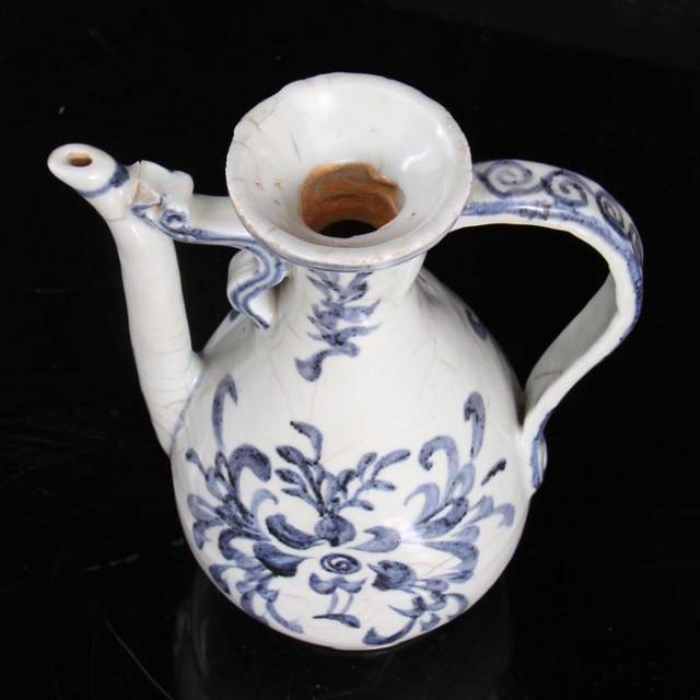精品推荐:元青花花卉纹执壶