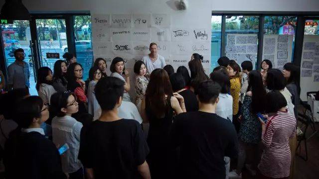 身高超过1米9的timothy