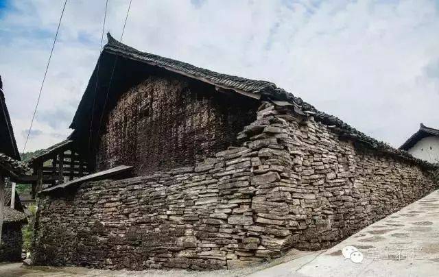 1月31日一起到花垣县石栏镇油麻古堡过一个传统的苗年