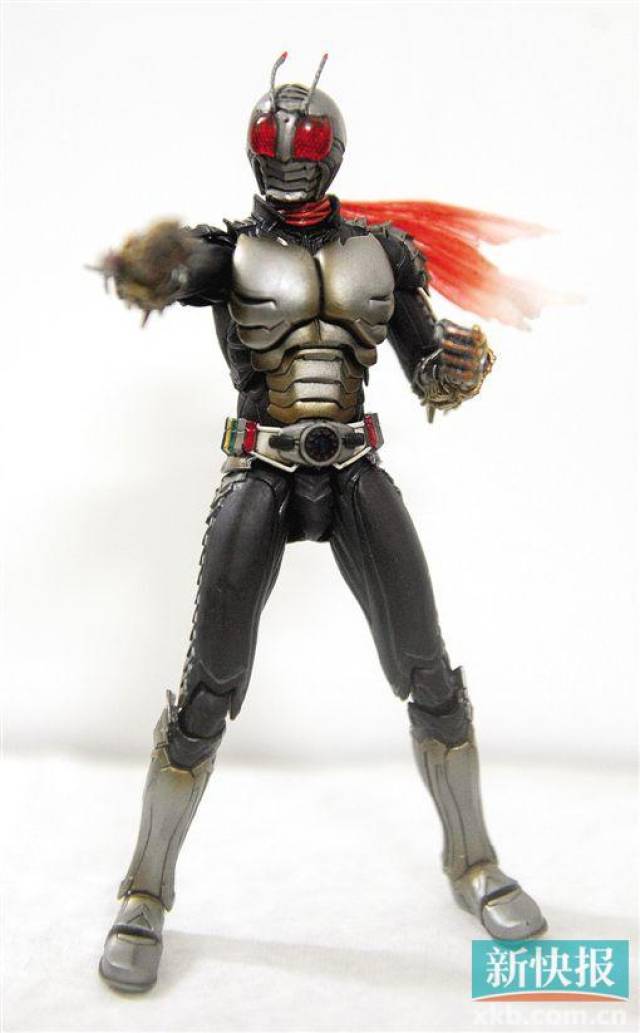 "超越精神"的风暴形态(storm form)及"超越感觉"的火焰形态(flame