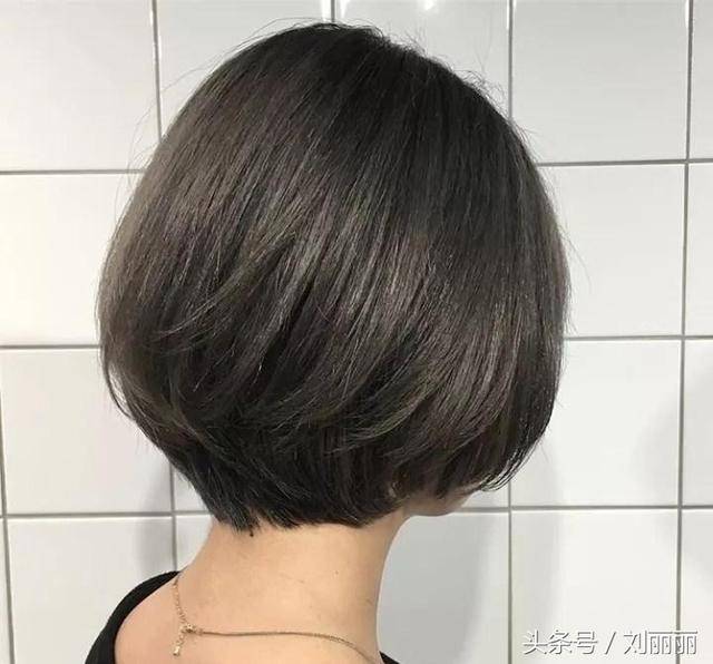 沙宣头跟波波头区别,不对称波波头短发图片,波波头内扣_文秘苑图库