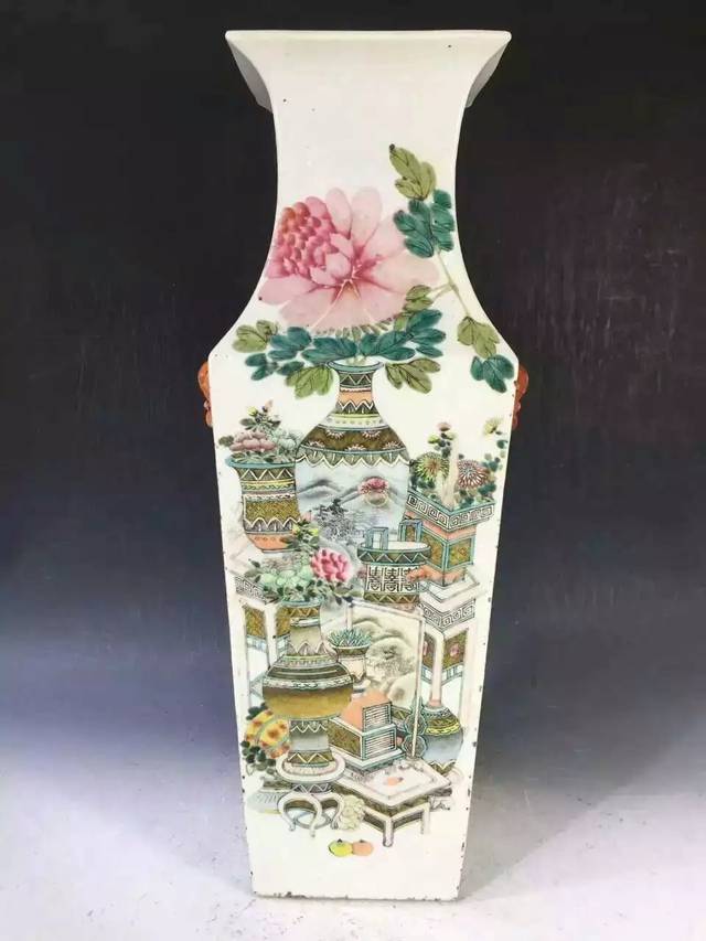 清光绪浅绛彩博古纹四方瓶