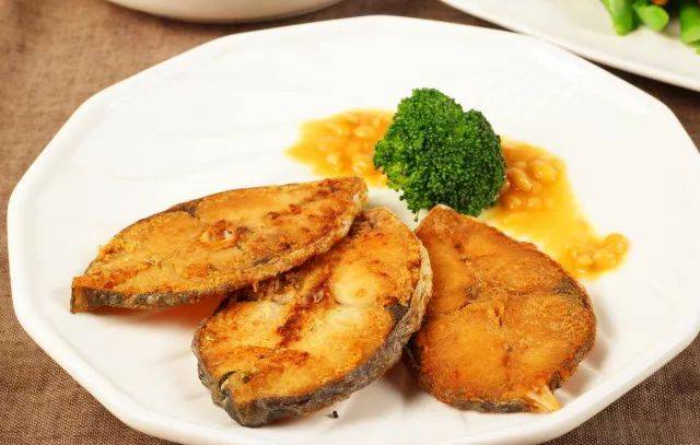 香煎马鲛鱼 马鲛鱼烧雪菜