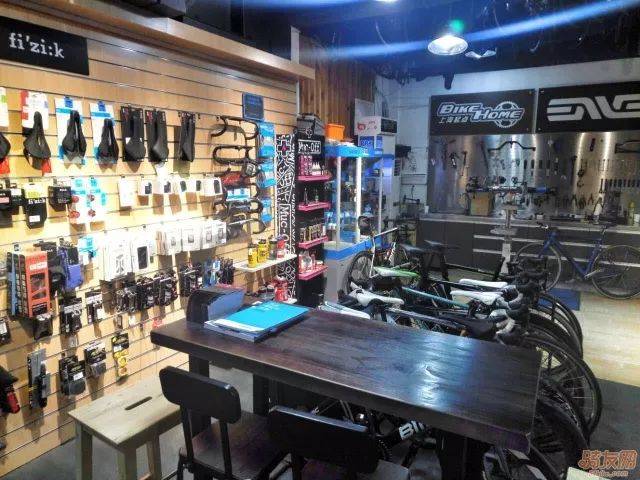 目前起点单车主要代理的自行车高端品牌有:bmc,van nicholas,enve