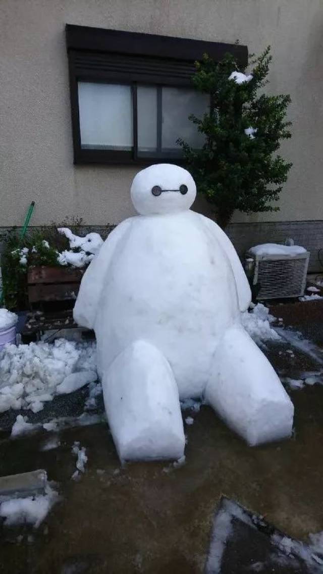 威海大白雪人图片