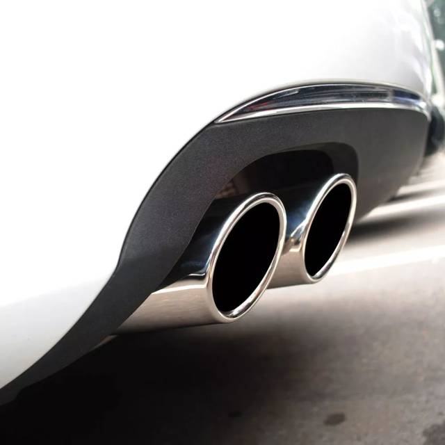 汽车消音器尾管装饰排气管尾喉,它除了能够防止汽车尾气管变形外,同时