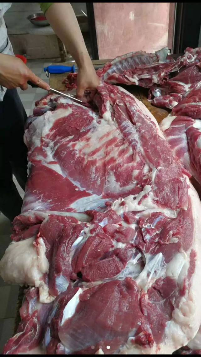 送礼就送健康过年肉—狄道黑放养生态黑猪肉!