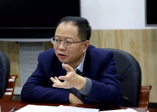 县委书记主持,峨边彝族自治县召开教育工作专题会