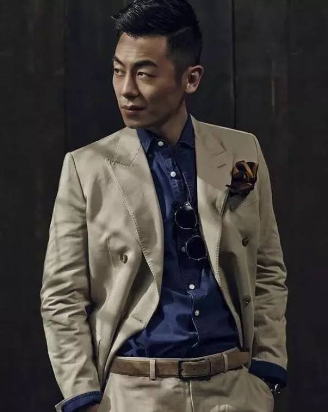 行走的荷尔蒙 低音炮,朱亚文不仅声音撩人服装穿搭也有一套!