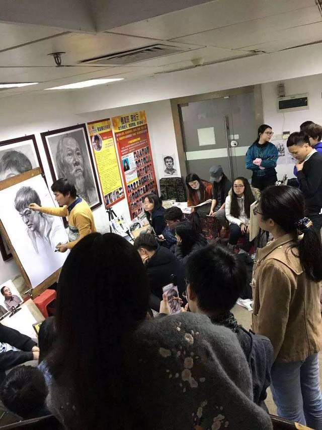 【图形创意】广美、吉珠视觉传达专插本揭秘