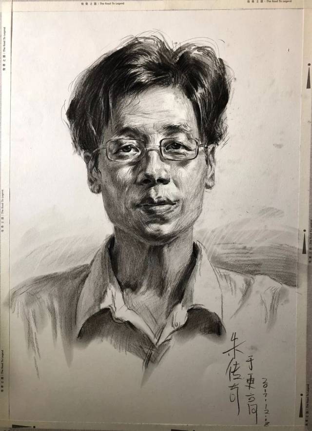 戴眼镜的男中年素描头像,你当真要看一看.