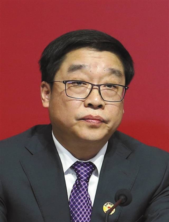 曲仲 市政协委员,北京出版集团总经理许泽玮 市人大代表,91科技集团