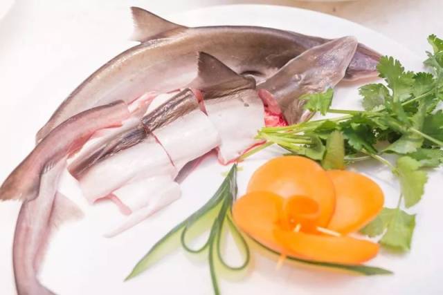 鲨鱼!螃蟹!牛排!海鲜!250 菜随便吃!就这两天了