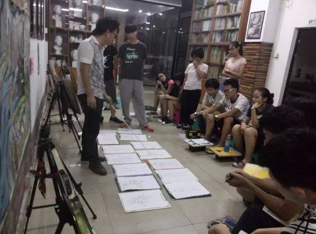 【图形创意】广美、吉珠视觉传达专插本揭秘