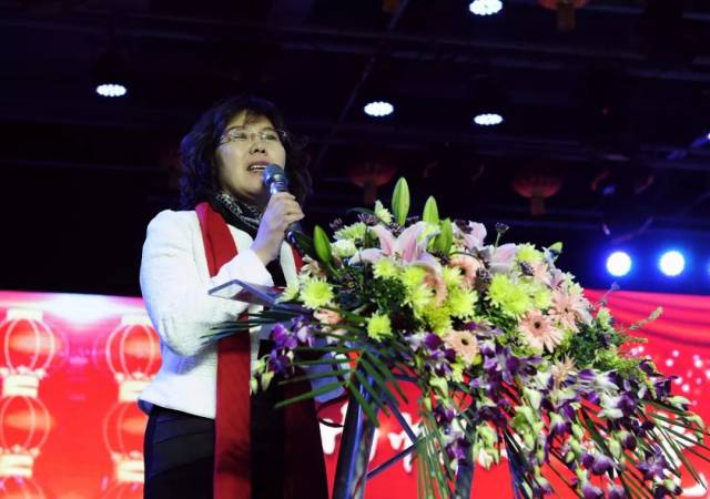 近日,旅顺口区女企联会长张玫当选为旅顺慈善总会会长.