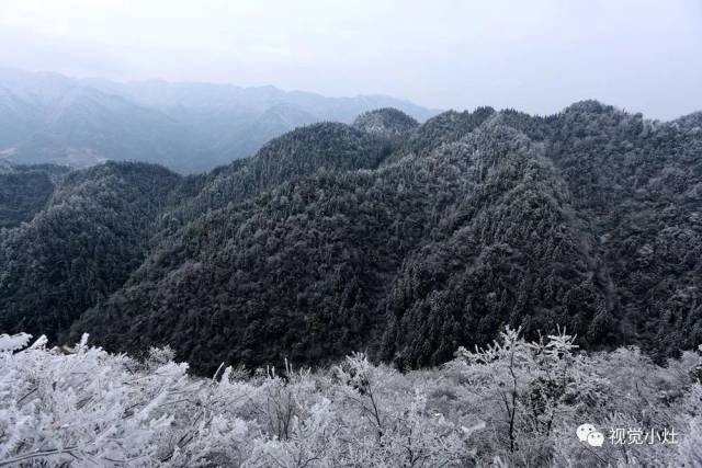 赏雪何须去远方 美景尽在雪峰山