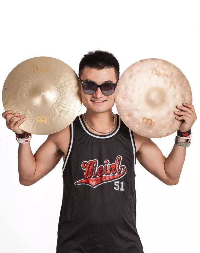 著名鼓手龙江浩中国好鼓手总决赛精彩演示