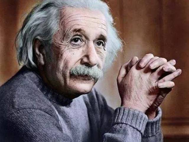 曾几何时,银瓶妹妹也想像爱迪生一样发明个电灯,让千万人因为灯泡的