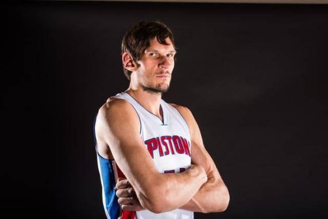 博班·马扬诺维奇(底特律活塞队)