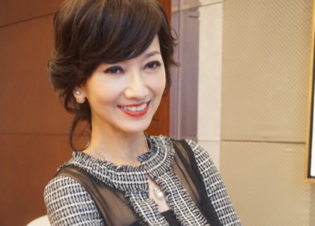 娱乐圈越来越年轻,冻龄逆生长的女星,赵雅芝排第二,她才是第一