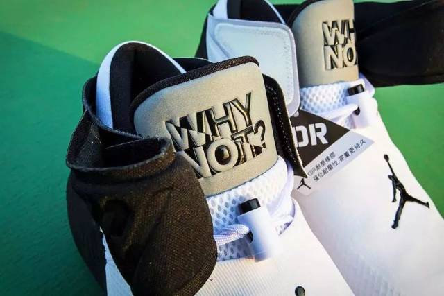 ▼压印的威少个人 logo