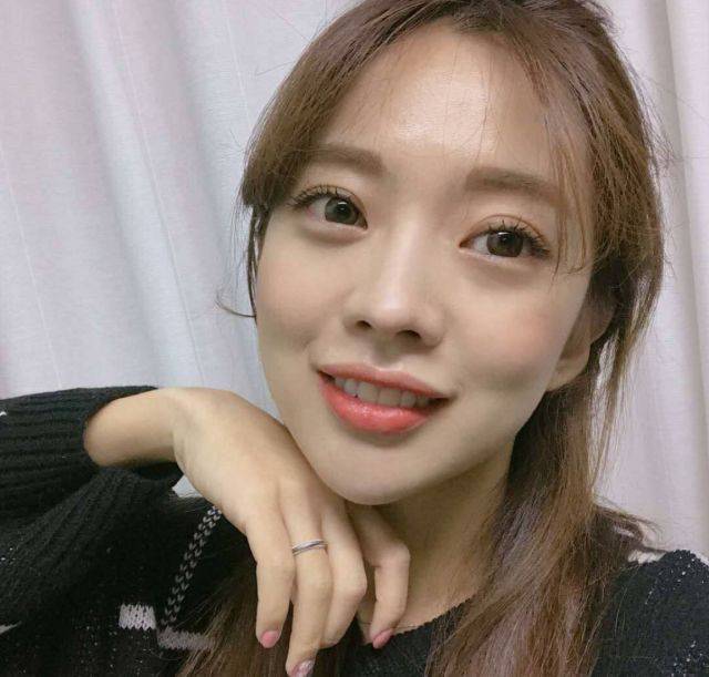 大地色系是最适合亚洲人肤色的色系 是不会出错的颜色