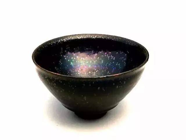 除了以上这些,日本各大博物馆所藏精品建盏还有: 日本大阪市立堆篌