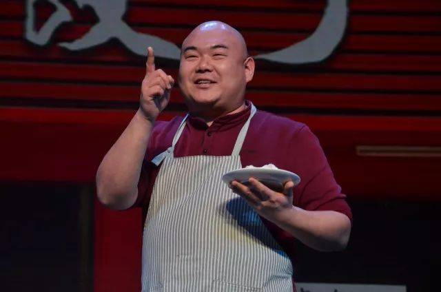    滑动查看下一张图片 >> 《邂逅牛肉面》 主演:杨益,苏萌 助演:章