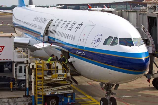 南航新333的代码是33w, 从去年9月底开始交付, 连续交付了5架, 迅速