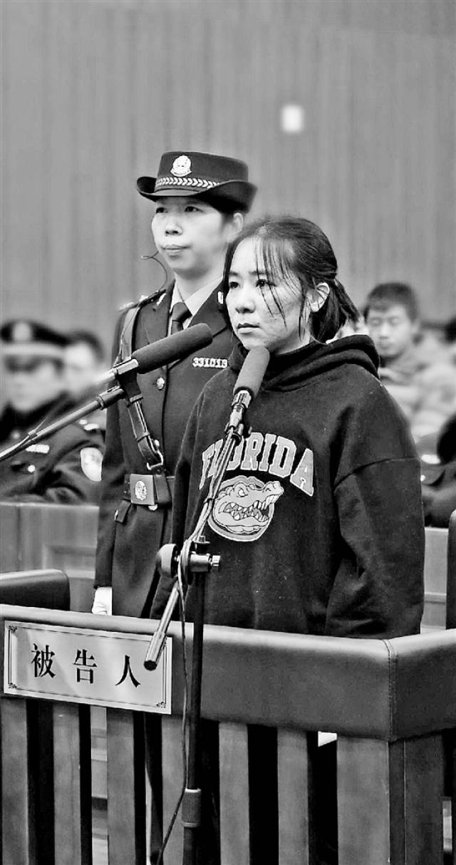 杭州保姆纵火案:莫焕晶被控欲放火灭火博感激借赌资_手机搜狐网