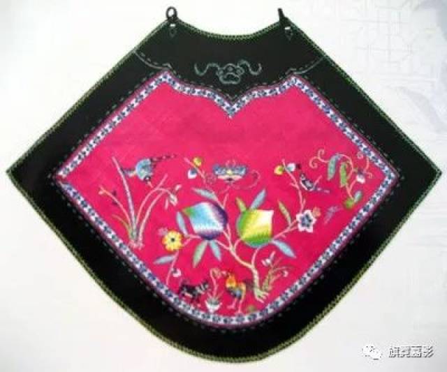 肚兜”中国古代女人的含蓄美_搜狐网