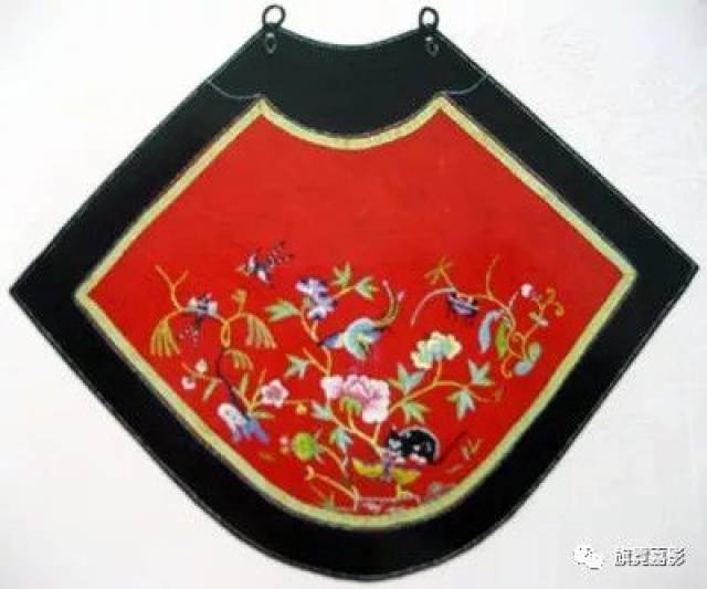 肚兜”中国古代女人的含蓄美_搜狐网