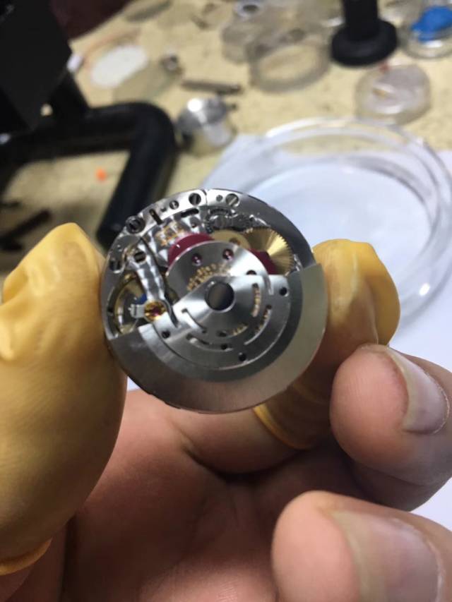 劳力士复刻3135机芯到底如何,和2836机芯的区别,高清实拍_手机搜狐网