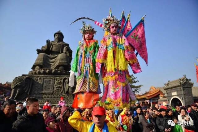 線路二:呼和浩特市玉泉區大召,大盛魁春節元宵節文化廟會,2月26日上午