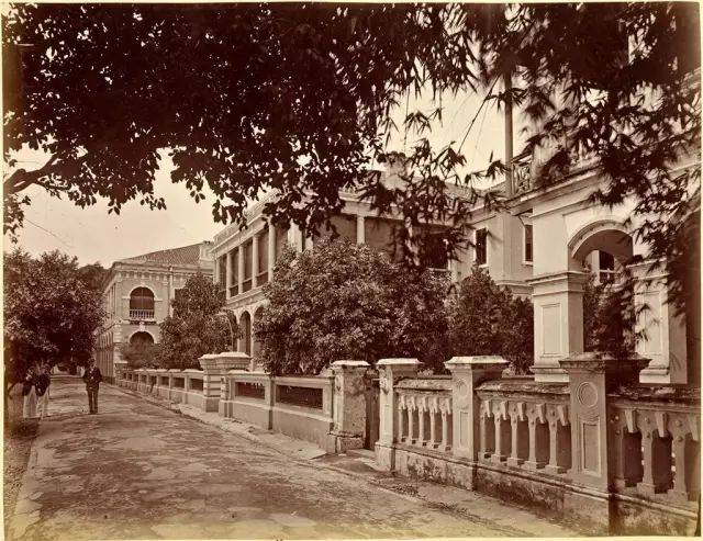 1879年的沙面岛埠头